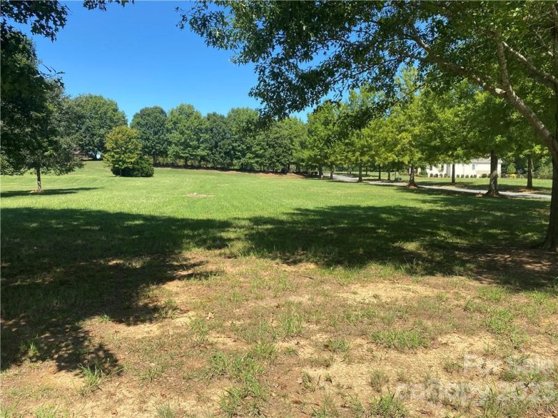 Property image 2 at 400 Creeping Cedar Court, Waxhaw, NC 28173