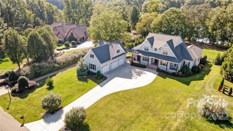 Property image 2 at 1712 White Pond Lane, Waxhaw, NC 28173