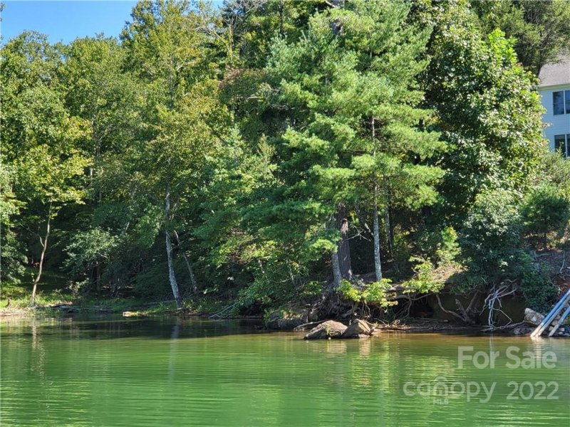 735 Waters Edge Drive