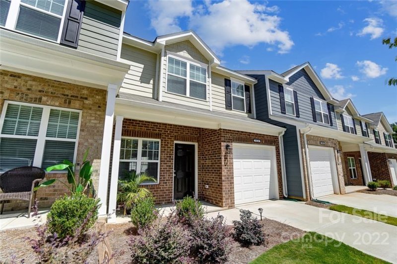 Property image 2 at 9310 Grand Valley Drive, Charlotte, NC 28213