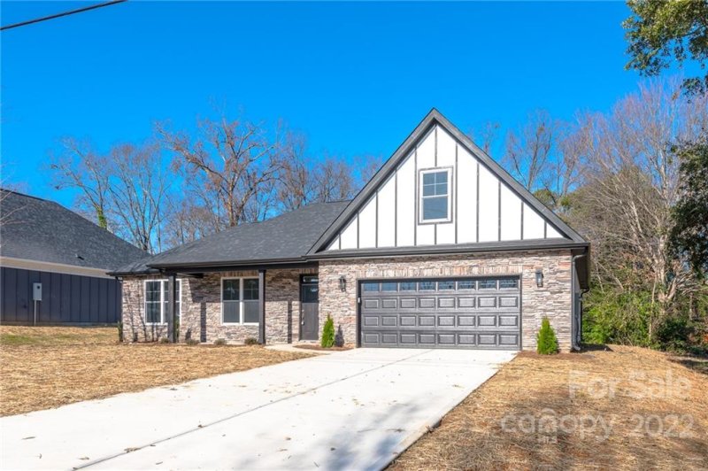 Property image 2 at 609 Gray Drive, Charlotte, NC 28213