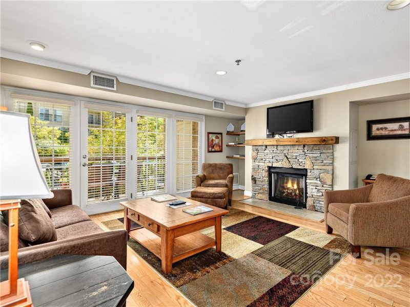 Property image 4 at 307 Bowling Park Road, Asheville, NC 28803