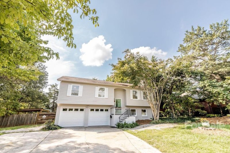 Property image 3 at 105 Brockway Drive, Mooresville, NC 28117