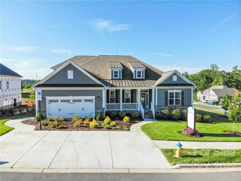 Property image 2 at 827 Langley Drive, Concord, NC 28025