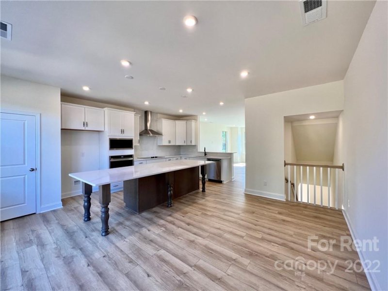 Property image 4 at 442 Simeon Drive, Charlotte, NC 28028