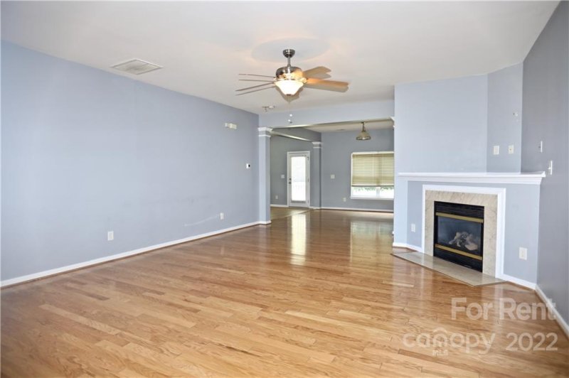 Property image 2 at 1513 Ladora Drive, Charlotte, NC 28262