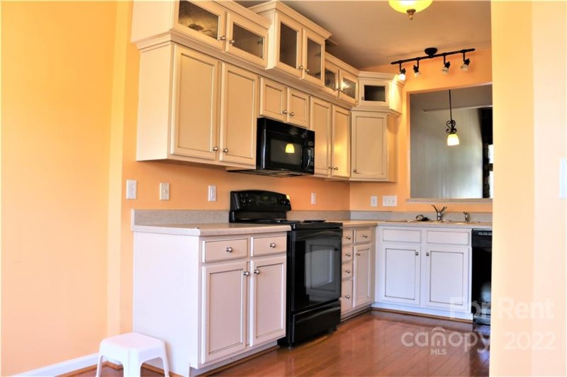 Property image 3 at 612 Bayou Circle, Lake Wylie, SC 29710