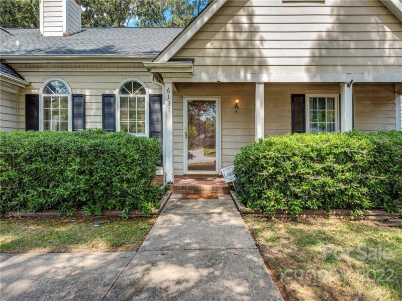 Property image 2 at 6131 Sunstone Drive, Charlotte, NC 28269