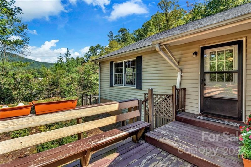 Property image 3 at 32 Tucker Road, Black Mountain, NC 28711