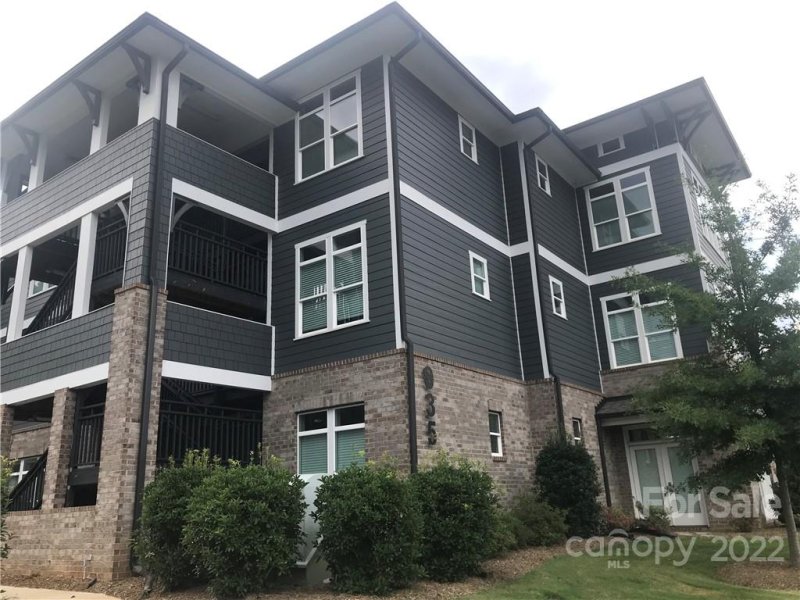 Property image 2 at 935 Mcalway Road, Charlotte, NC 28211