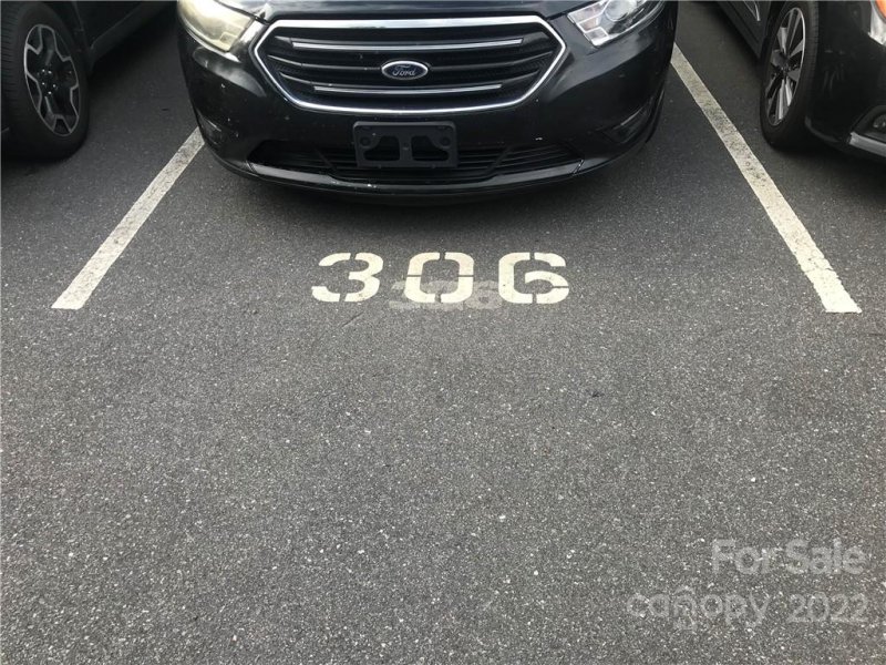 Property image 4 at 935 Mcalway Road, Charlotte, NC 28211