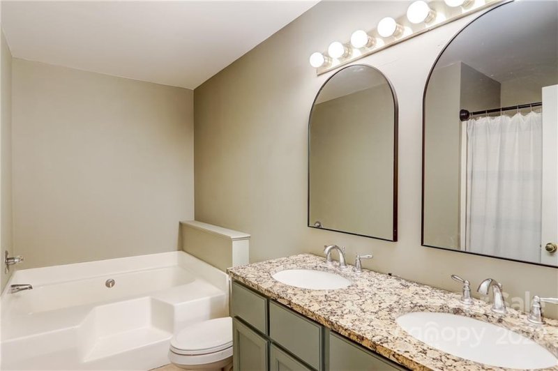 Property image 2 at 75 Bear Rock Loop Road, Hendersonville, NC 28739