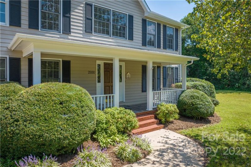 Property image 2 at 2930 5th Street Place, Hickory, NC 28601