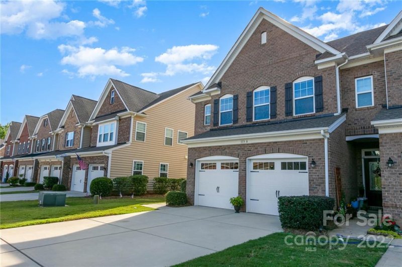 Property image 5 at 113 Burlingame Court, Mooresville, NC 28117