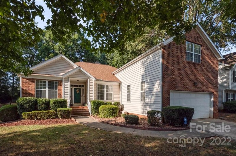 Property image 3 at 6315 Nevin Road, Charlotte, NC 28262