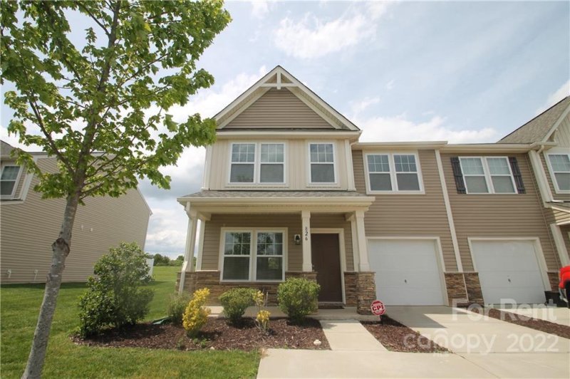 Property image 2 at 826 Summerlake Drive, Fort Mill, SC 29715