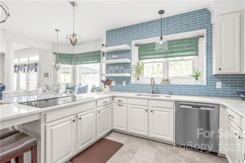 Property image 4 at 10405 Providence Arbours Drive, Charlotte, NC 28270