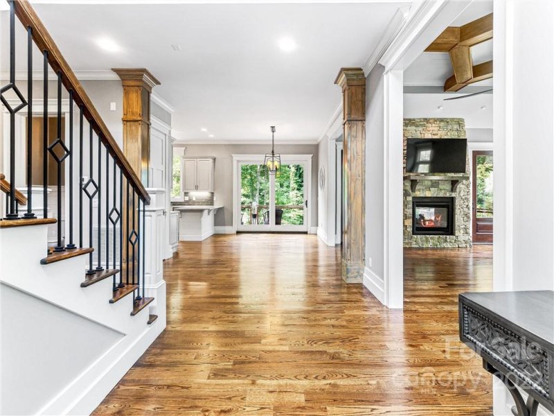 Property image 4 at 14 Twinflower Trail, Asheville, NC 28804