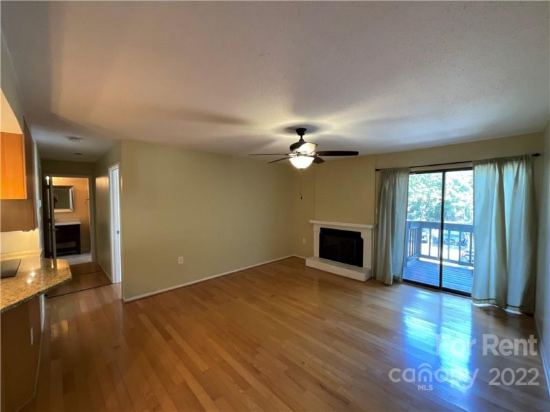 Property image 2 at 4912 Sardis Road, Charlotte, NC 28270