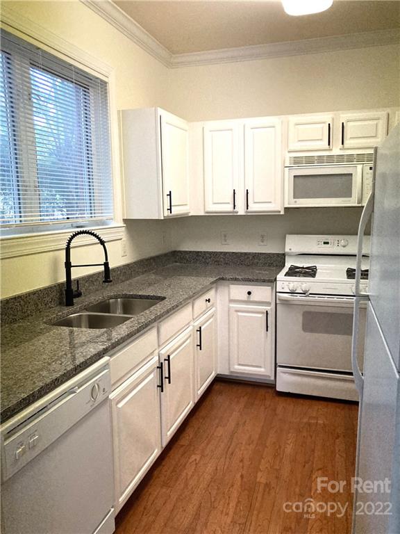 Property image 4 at 5601 Fairview Road, Charlotte, NC 28209