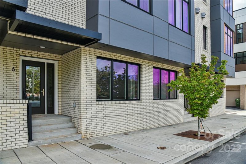 Property image 2 at 6 Bauhaus Court, Asheville, NC 28801