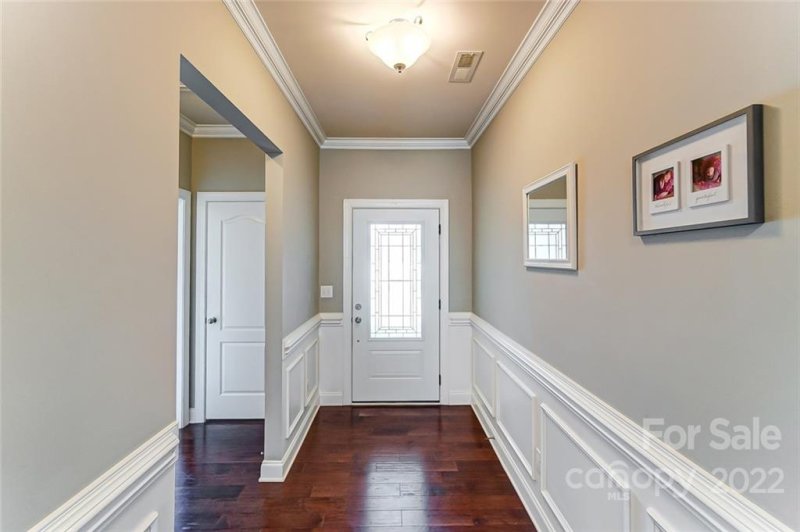 Property image 5 at 9243 Aubrac Lane, Charlotte, NC 28213