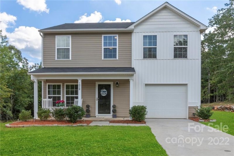 1028 Unity Pointe Lane