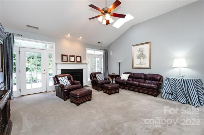 Property image 4 at 8721 Willhill Road, Mint Hill, NC 28227