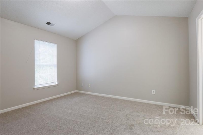 Property image 5 at 8721 Treyburn Drive, Charlotte, NC 28216