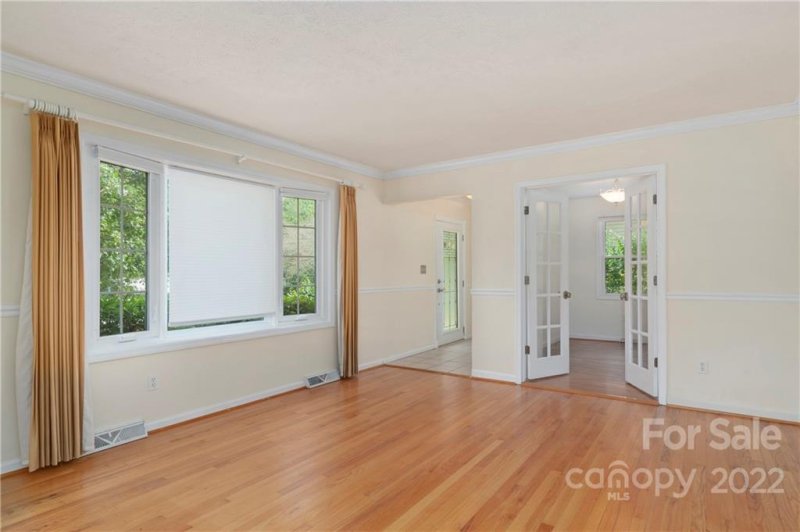 Property image 4 at 18 Grandview Circle, Asheville, NC 28806