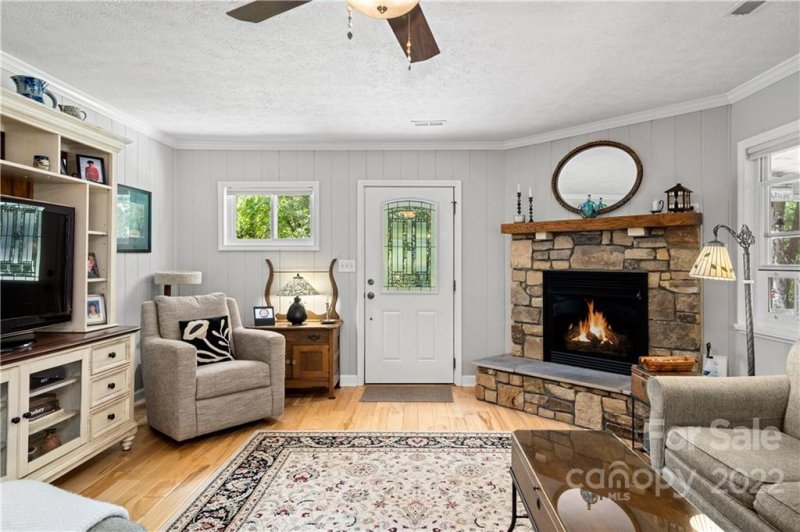 Property image 2 at 46 Gosling Circle, Hendersonville, NC 28792