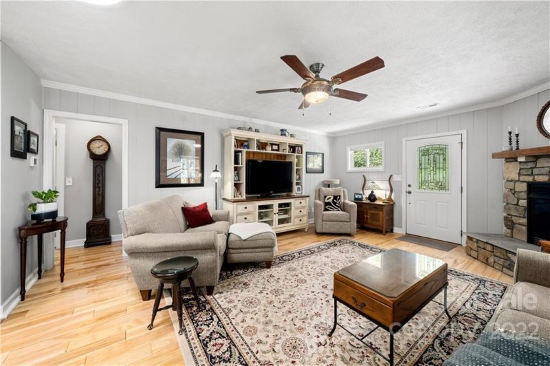 Property image 3 at 46 Gosling Circle, Hendersonville, NC 28792