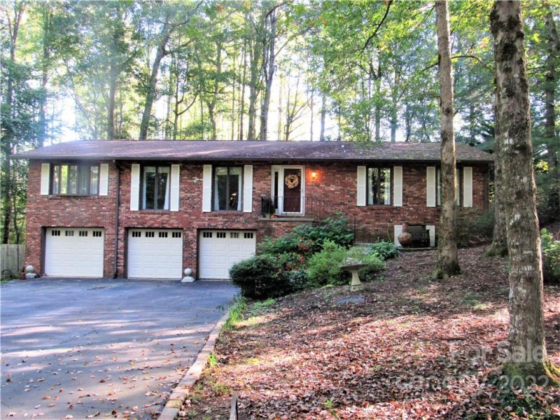 Property image 2 at 135 East Laurel Lane, Etowah, NC 28729