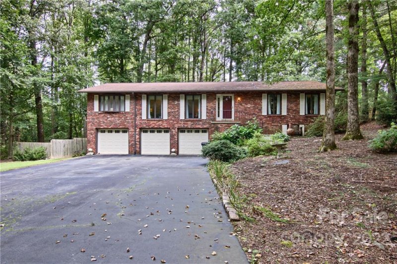 Property image 3 at 135 East Laurel Lane, Etowah, NC 28729