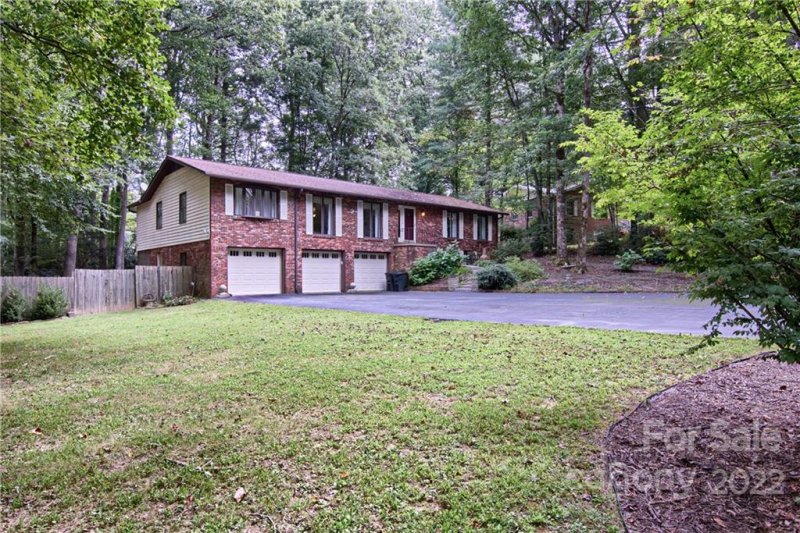 Property image 4 at 135 East Laurel Lane, Etowah, NC 28729