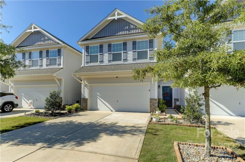 Property image 2 at 437 Tayberry Lane, Fort Mill, SC 29715