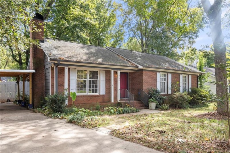 Property image 2 at 6406 Old Meadow Road, Charlotte, NC 28227