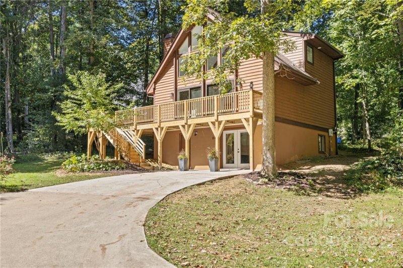 Property image 2 at 84 N Garden Court, Fletcher, NC 28732