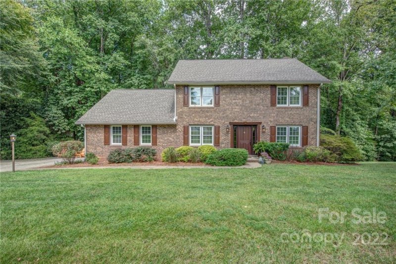 Property image 3 at 3430 Thoroughbred Court, Gastonia, NC 28056