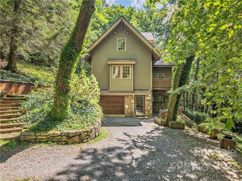 Property image 2 at 35 Hickory Forest Lane, Fairview, NC 28730