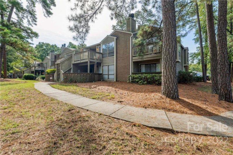 Property image 2 at 1600 Sharon Road, Charlotte, NC 28210