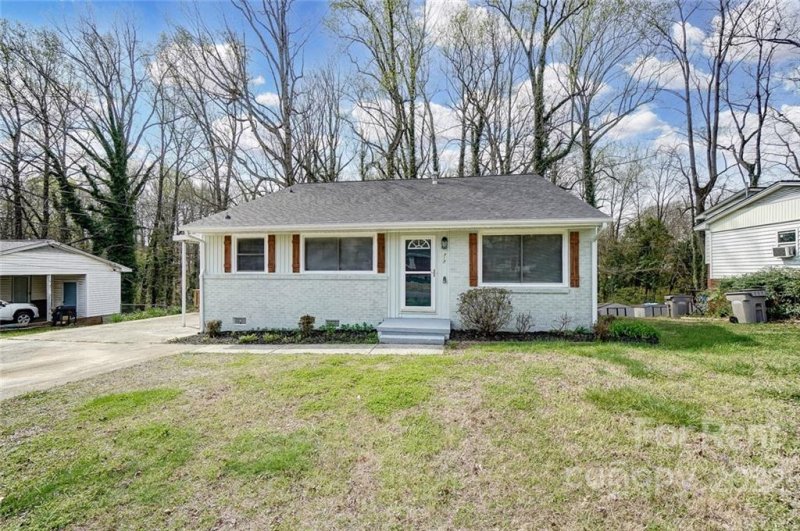 Property image 2 at 717 Forest Drive, Gastonia, NC 28054