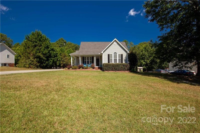 2029 Hunters Ridge Road