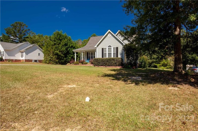 Property image 3 at 2029 Hunters Ridge Road, Lancaster, SC 29720