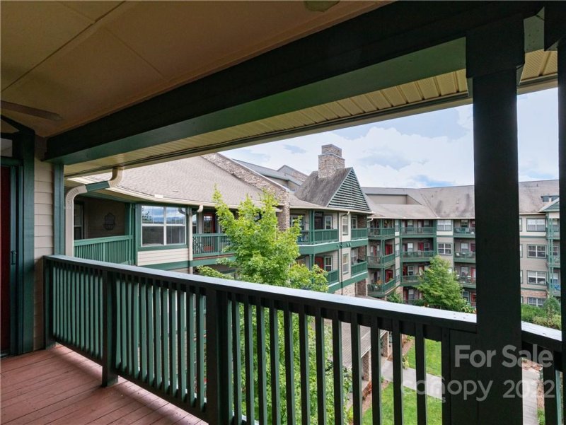 Property image 3 at 9 Kenilworth Knoll, Asheville, NC 28805