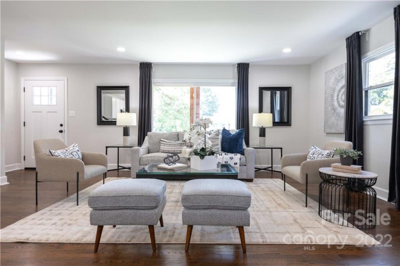 Property image 4 at 7445 Briardale Drive, Charlotte, NC 28212