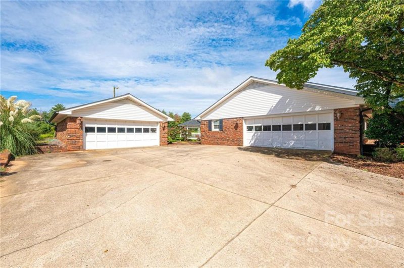 Property image 5 at 516 Deauville Road, Statesville, NC 28625