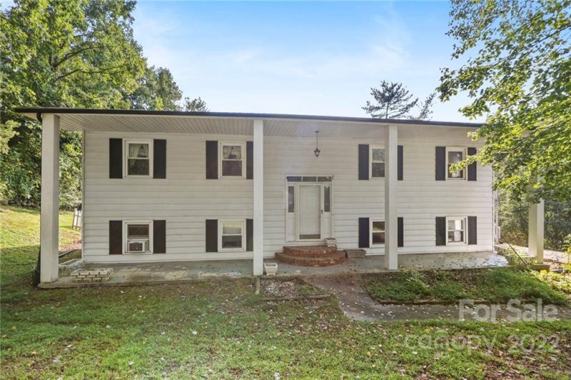 Property image 3 at 212 Georgetown Road, Lenoir, NC 28645