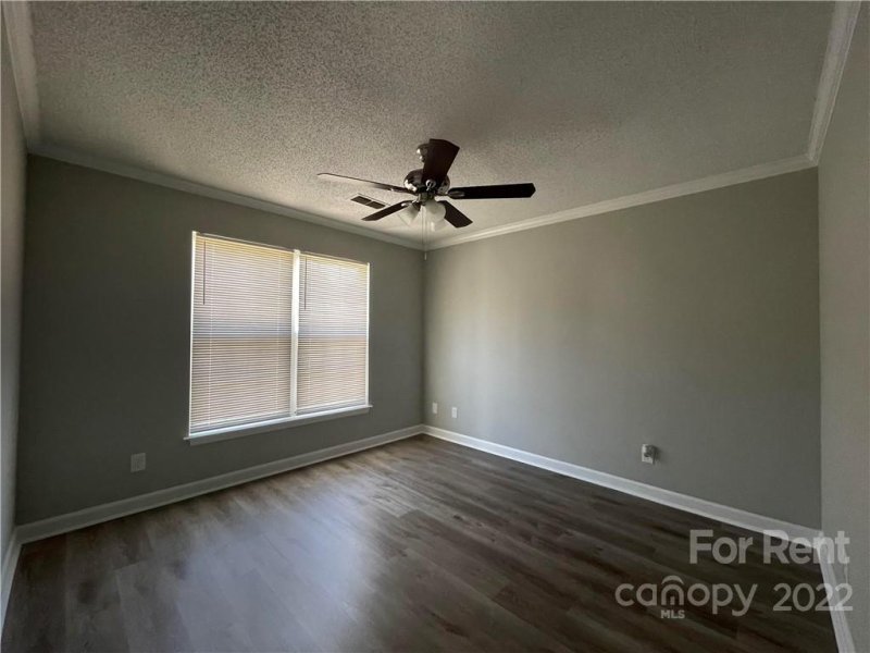Property image 4 at 421 Goosedown Court, Charlotte, NC 28216