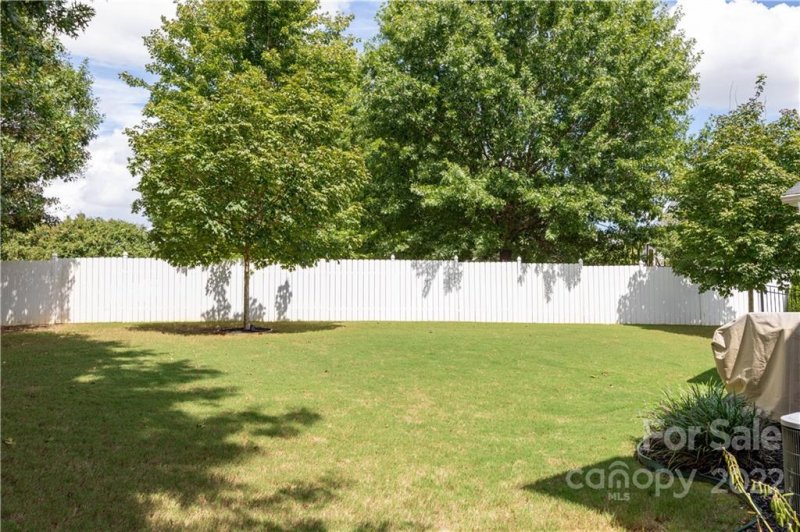 Property image 5 at 431 Sheltered Cove Court, Fort Mill, SC 29708